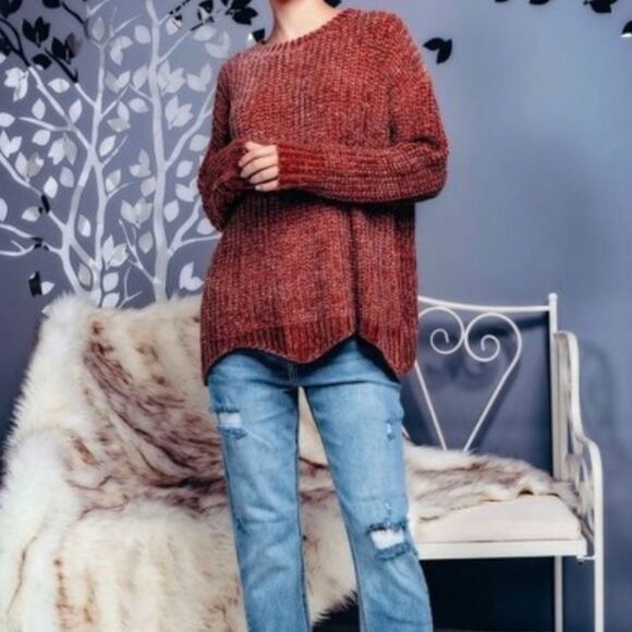 Rust Color Scalloped Hem Chenille Sweater - Picture 3 of 5